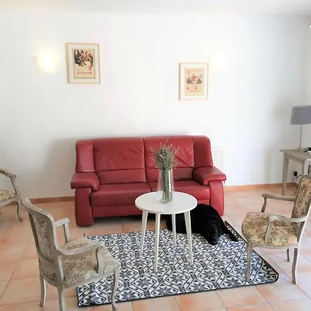 Holiday home Le Vieil Olivier 5 Cornillon