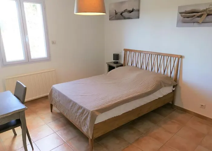 Le Vieil Olivier 5 * Cornillon